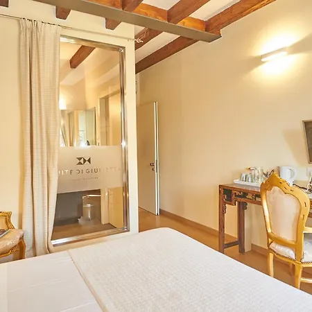 Bed & Breakfast Le Di Giulietta 4*